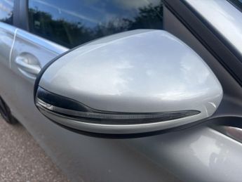 MERCEDES-BENZ C CLASS 2.0 C200 SE