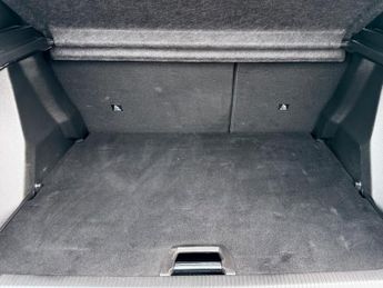 PEUGEOT 2008 1.2 PureTech Allure Premium + EAT Euro 6