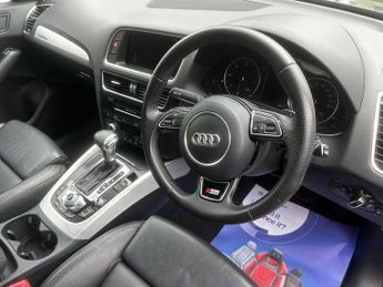AUDI Q5 2.0 TDI S line Plus