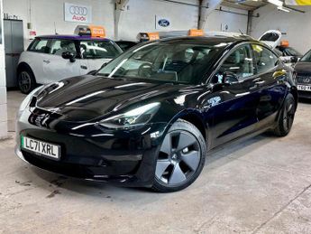 TESLA MODEL 3 (Dual Motor) Long Range Auto 4WDE 4dr