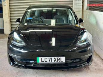 TESLA MODEL 3 (Dual Motor) Long Range Auto 4WDE 4dr