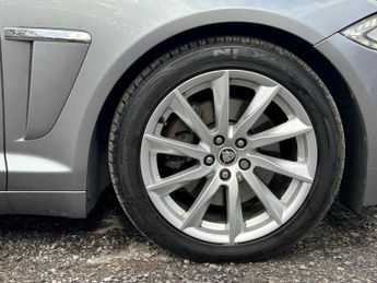 JAGUAR XF 2.2d Premium Luxury Auto Euro 5 (s/s) 4dr