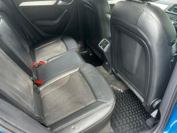 AUDI Q3 2.0 TDI S line Plus