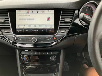 VAUXHALL ASTRA 1.4 i Turbo SRi Nav Automatic