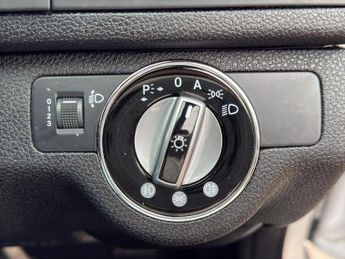 MERCEDES-BENZ C CLASS 1.8 C180K Sport