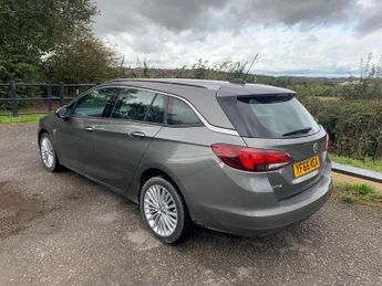 VAUXHALL ASTRA 1.4 i Turbo Elite