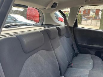 HONDA JAZZ 1.4 i-VTEC ES