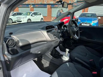 HONDA JAZZ 1.4 i-VTEC ES