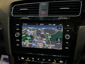 VOLKSWAGEN GOLF 2.0 TSI GTI TCR