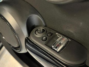 MINI ELECTRIC Cooper SE 32.6kWh Level 2 Auto 3dr