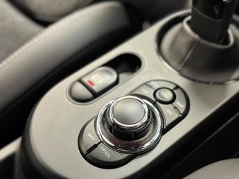 MINI ELECTRIC Cooper SE 32.6kWh Level 2 Auto 3dr