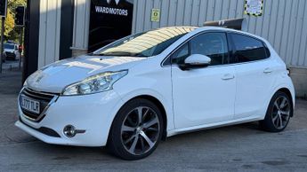 Peugeot 208 1.6 e-HDi Feline Diesel White 5dr LOWTAX+NAV+PANROOF+12 STAMPS