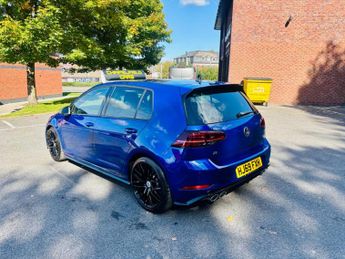 VOLKSWAGEN GOLF 2.0 TSI R