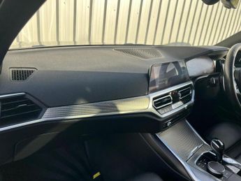 BMW 3 SERIES 2.0 330i M Sport Auto Euro 6 (s/s) 4dr