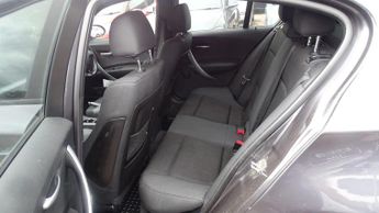 BMW 1 SERIES 2.0 118d M Sport 5 door
