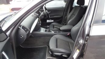 BMW 1 SERIES 2.0 118d M Sport 5 door