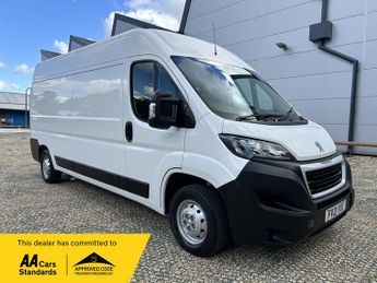 Peugeot Boxer 2.2 BlueHDi 335 Professional