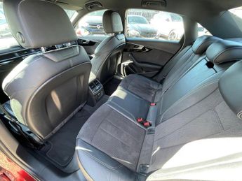 AUDI A4 2.0 TFSI S line