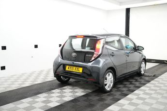 TOYOTA AYGO 1.0 VVT-i x-pression