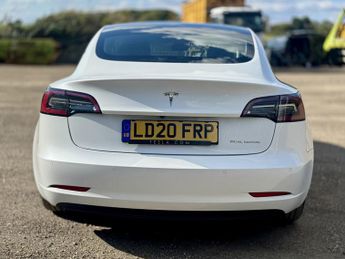 TESLA MODEL 3 (Dual Motor) Long Range
