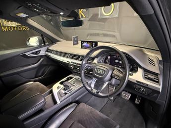 AUDI Q7 3.0 TDI V6 45 S line