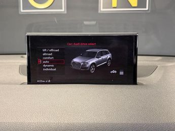 AUDI Q7 3.0 TDI V6 45 S line