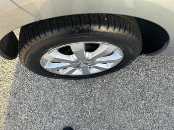 TOYOTA YARIS 1.3 VVT-i TR