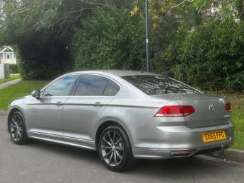 VOLKSWAGEN PASSAT 2.0 TDI BlueMotion Tech R-Line