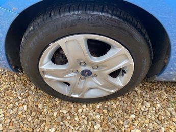 FORD FOCUS 1.6 Style 5dr