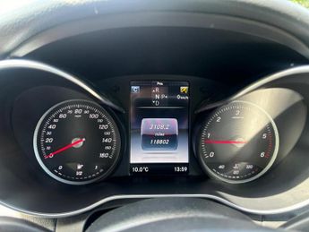 MERCEDES-BENZ C CLASS 2.1 C220d AMG Line