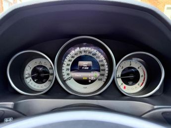 MERCEDES-BENZ E CLASS 2.1 E220 CDI SE G-Tronic+ Euro 5 (s/s) 2dr