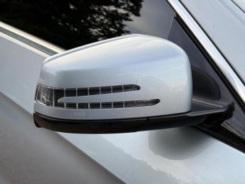 MERCEDES-BENZ E CLASS 2.1 E220 CDI SE G-Tronic+ Euro 5 (s/s) 2dr