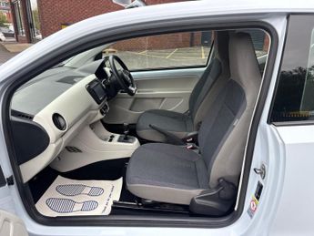 VOLKSWAGEN UP 1.0 Move up!