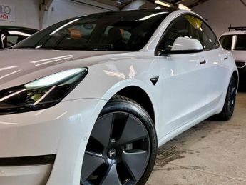 TESLA MODEL 3 (Dual Motor) Long Range Auto 4WDE 4dr