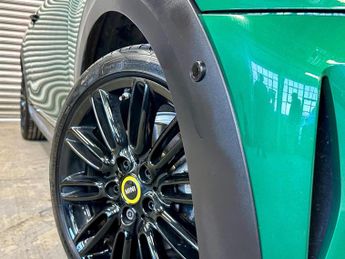 MINI ELECTRIC HATCH Cooper SE 32.6kWh Level 3 Auto 3dr