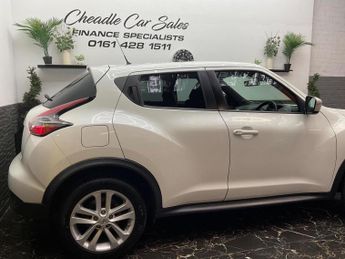 NISSAN JUKE 1.6 Acenta Premium XTRON Euro 5 5dr