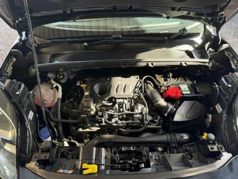 Ford Puma 1.0 Puma Titanium 5 Door 1.0L EcoBoost 125PS mHEV FWD 6 Speed Ma