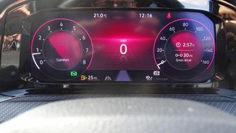 VOLKSWAGEN GOLF 1.5 eTSI MHEV R-LINE