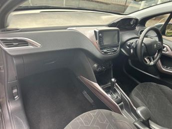 PEUGEOT 2008 1.6 e-HDi Active