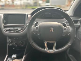 PEUGEOT 2008 1.6 e-HDi Active