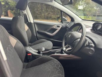 PEUGEOT 2008 1.6 e-HDi Active