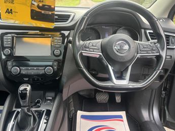 NISSAN QASHQAI 1.2 DIG-T Tekna