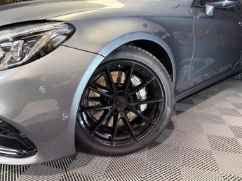 MERCEDES-BENZ C CLASS 4.0 C63 V8 BiTurbo AMG