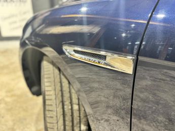 JAGUAR F-PACE 2.0 D180 Portfolio