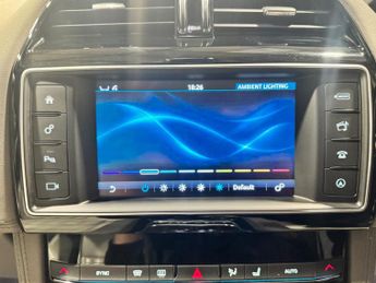 JAGUAR F-PACE 2.0 D180 Portfolio