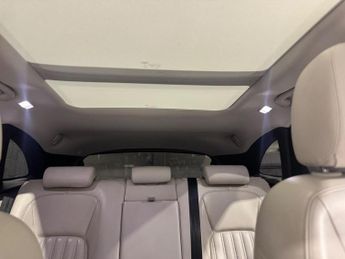 JAGUAR F-PACE 2.0 D180 Portfolio