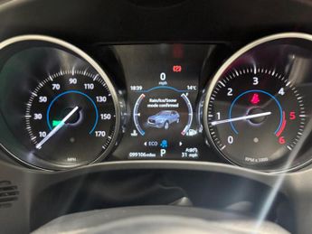 JAGUAR F-PACE 2.0 D180 Portfolio