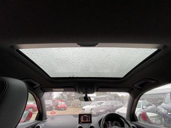 AUDI Q2 2.0 TDI S line