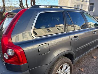 VOLVO XC90 2.4 D5 SE