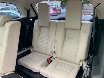 LAND ROVER DISCOVERY SPORT 2.0 TD4 HSE Luxury